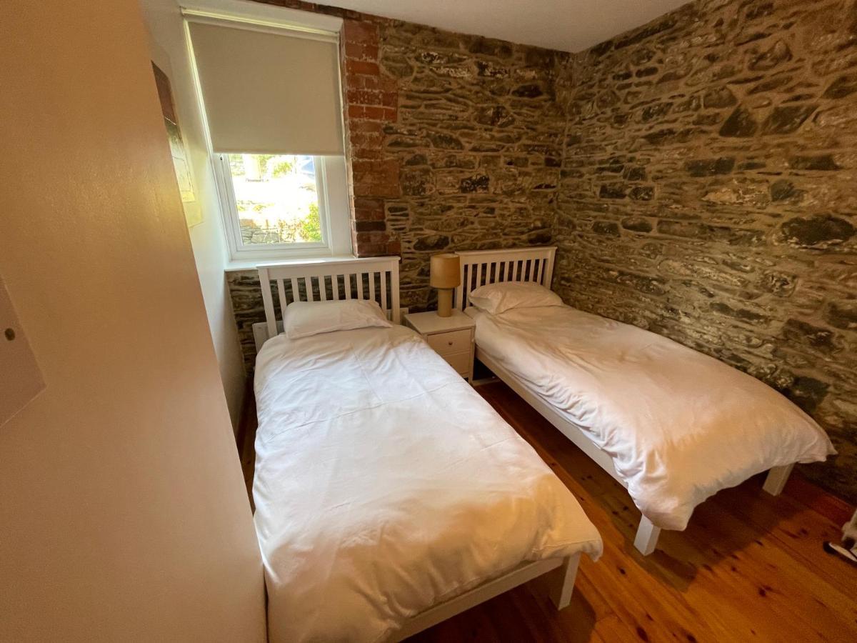 Lovely Apartment Overlooking The Harbour And Bay Ardglass 외부 사진